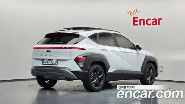 Hyundai Kona 2023 — photo 2