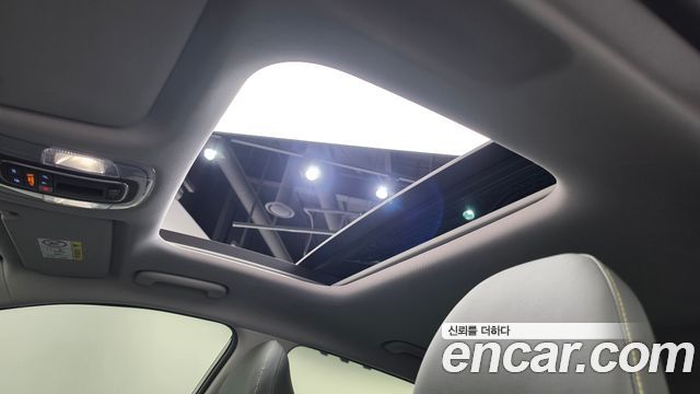 Hyundai Kona 2023 — photo 17