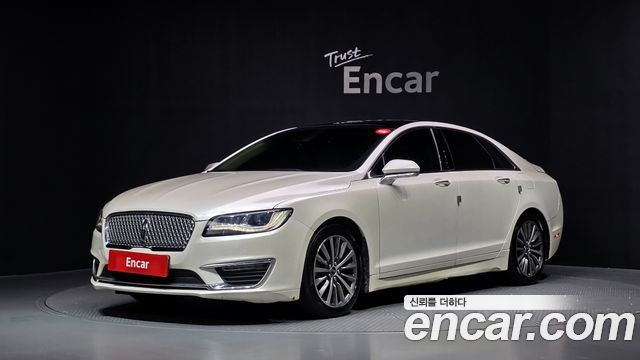 Lincoln MKZ 2018 — photo 1