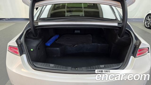 Lincoln MKZ 2018 — photo 20