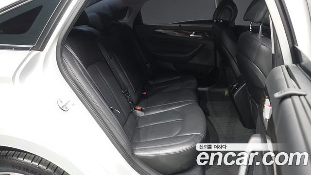 Hyundai Sonata 2016 — photo 18