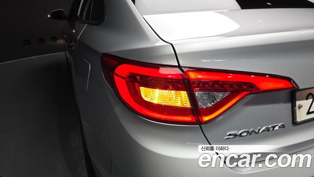 Hyundai Sonata 2016 — photo 9