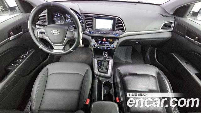 Hyundai AVANTE 2016 — photo 7