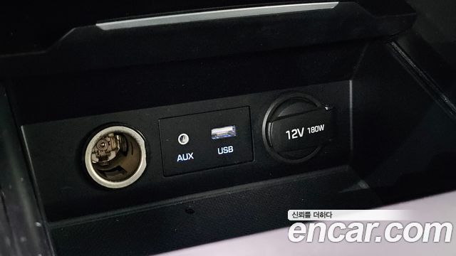 Hyundai AVANTE 2016 — photo 19