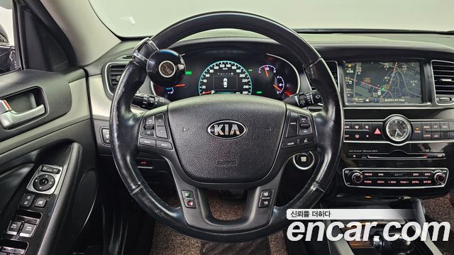 Kia K7 2015 — photo 19