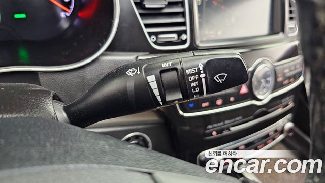 Kia K7 2015 — photo 25