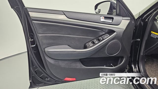 Kia K7 2015 — photo 14