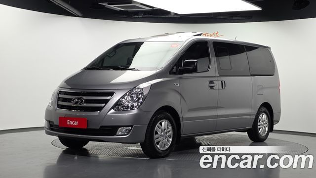 Hyundai Starex 2016 — photo 1