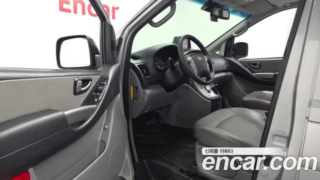 Hyundai Starex 2016 — photo 10
