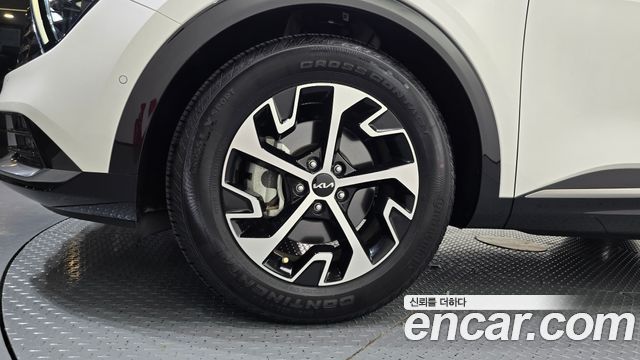 Kia Sportage 2023 — photo 5