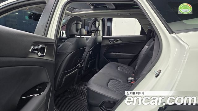 Kia Sportage 2023 — photo 12
