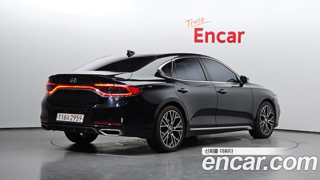 Hyundai Grandeur 2017 — photo 2