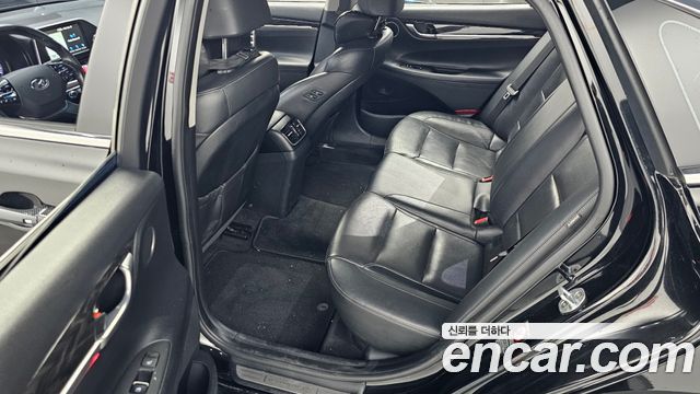 Hyundai Grandeur 2017 — photo 11