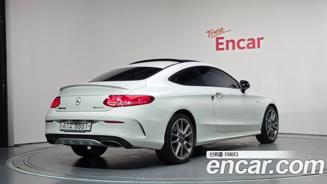 Mercedes-Benz C-Class 2018 — photo 2