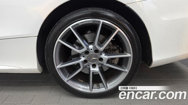 Mercedes-Benz C-Class 2018 — photo 7