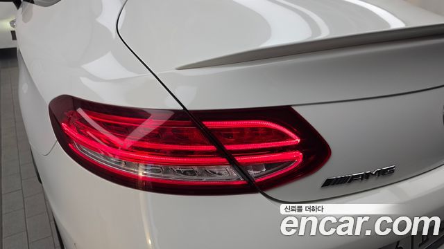 Mercedes-Benz C-Class 2018 — photo 9