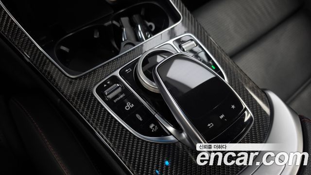 Mercedes-Benz C-Class 2018 — photo 29
