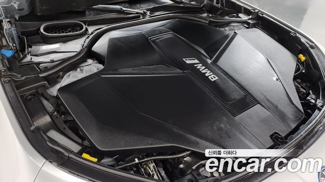 BMW i7 2023 — photo 6