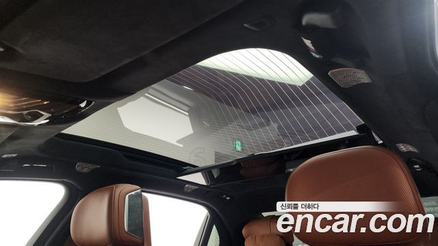 BMW i7 2023 — photo 23