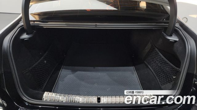 BMW i7 2023 — photo 27