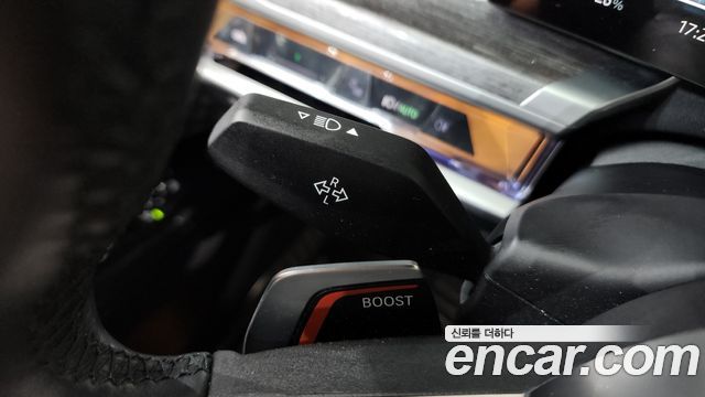 BMW i7 2023 — photo 38