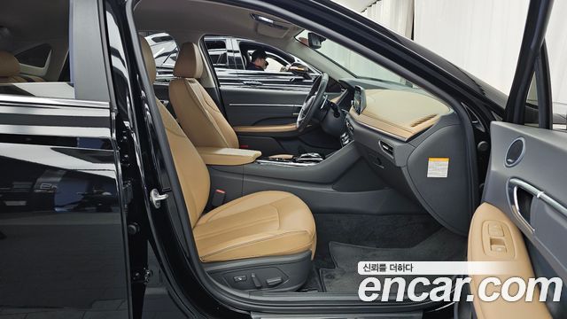 Hyundai Sonata 2023 — photo 17