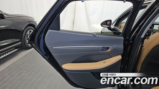 Hyundai Sonata 2023 — photo 15
