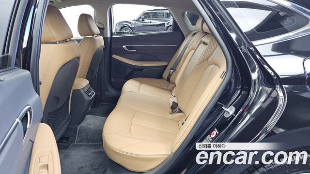 Hyundai Sonata 2023 — photo 16