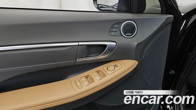 Hyundai Sonata 2023 — photo 28