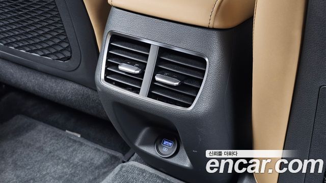 Hyundai Sonata 2023 — photo 31