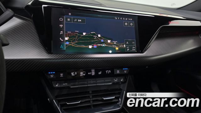 Audi e-tron GT 2022 — photo 20