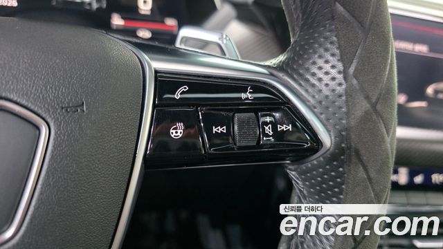 Audi e-tron GT 2022 — photo 25