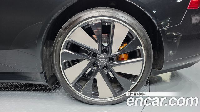Audi e-tron GT 2022 — photo 7