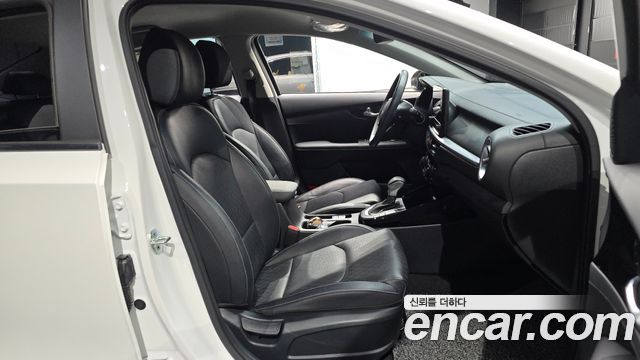 Kia K3 2022 — photo 12