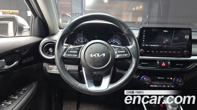 Kia K3 2022 — photo 13