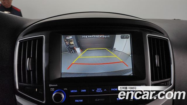 Hyundai Starex 2017 — photo 20