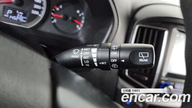 Hyundai Starex 2017 — photo 24