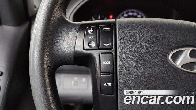 Hyundai Starex 2017 — photo 29