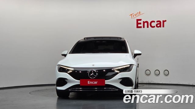 Mercedes-Benz EQE 2023 — photo 3