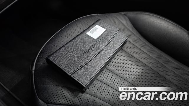 Mercedes-Benz EQE 2023 — photo 23