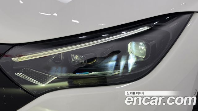 Mercedes-Benz EQE 2023 — photo 8