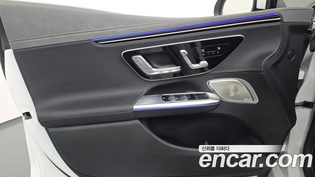 Mercedes-Benz EQE 2023 — photo 14