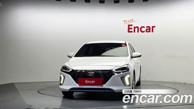 Hyundai Ioniq 2016 — photo 3