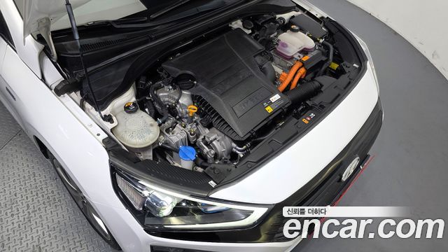 Hyundai Ioniq 2016 — photo 6
