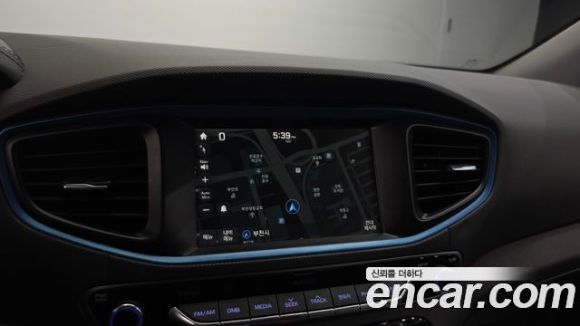 Hyundai Ioniq 2016 — photo 20
