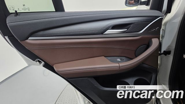 BMW X4 2023 — photo 30