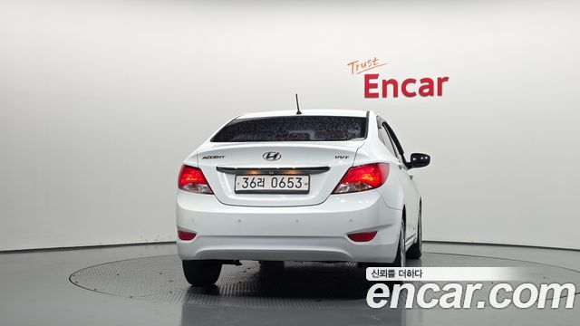 Hyundai Accent 2016 — photo 4