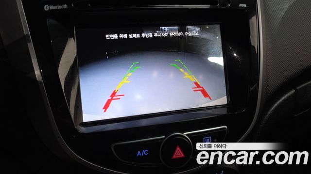 Hyundai Accent 2016 — photo 21