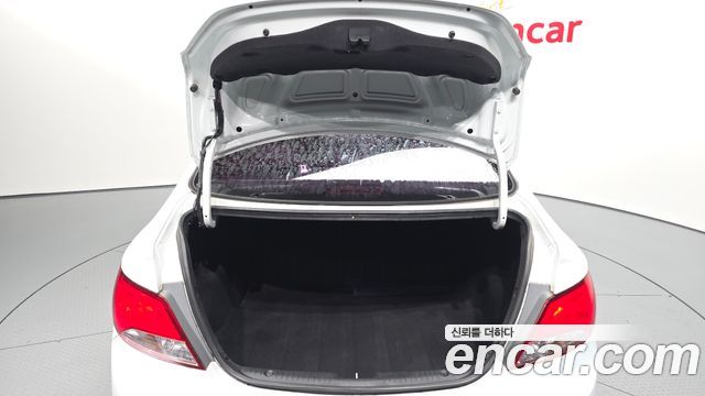 Hyundai Accent 2016 — photo 25