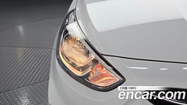 Hyundai Accent 2016 — photo 8